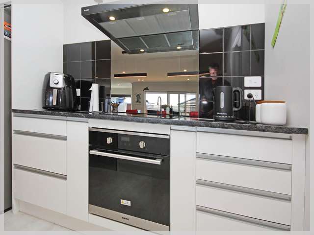 11 Story Street Foxton Beach_4