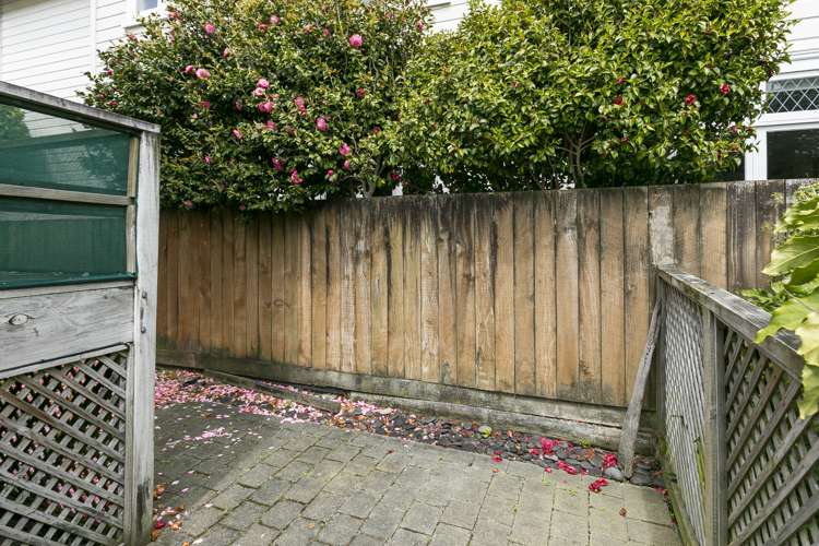 1/50 Rintoul Street Newtown_17