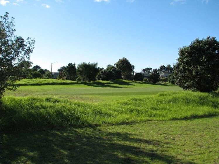 111 The Fairway Matarangi_4