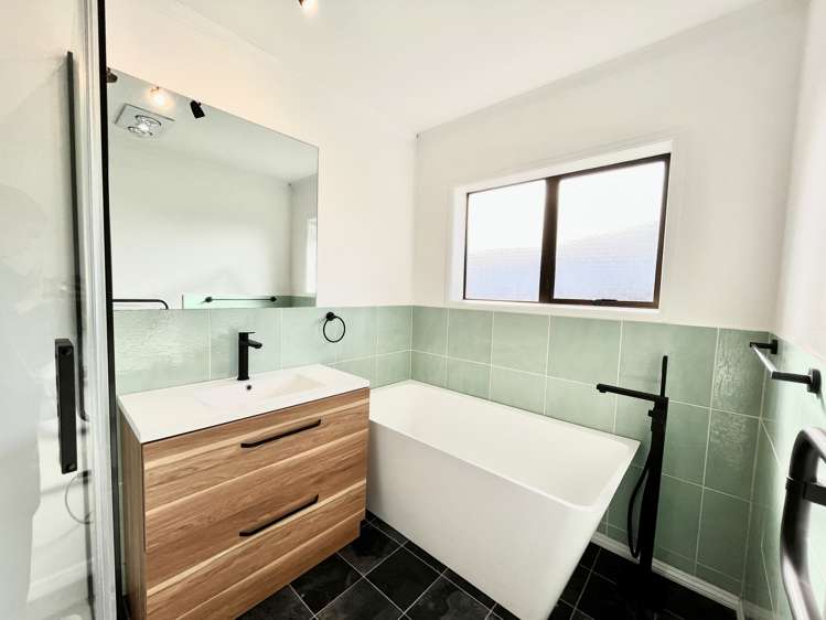 1 Forest Glen Orewa_5