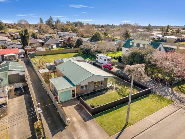 5 Carlyle Street Leamington_5