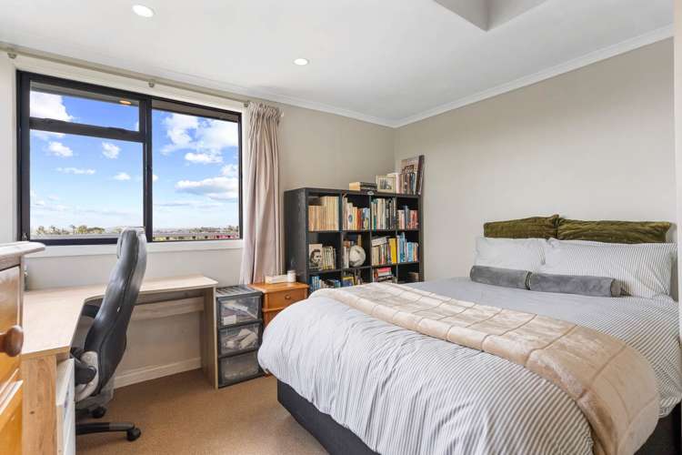 139 Glengarry Road Glen Eden_16