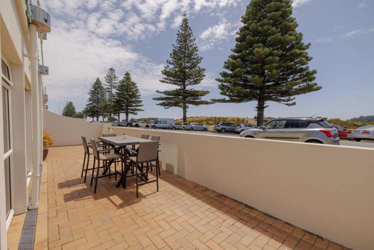 1A/45 Marine Parade Mt Maunganui_14