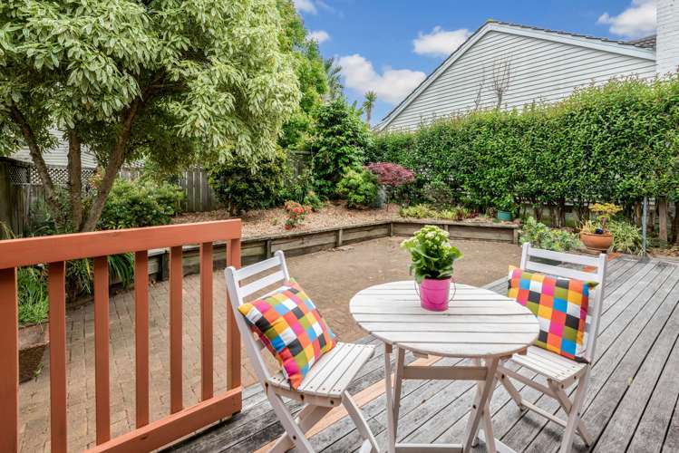 2/24 Parkhill Road Mellons Bay_11