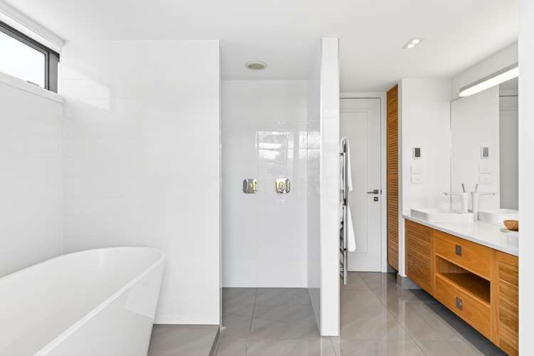 40 Roslyn Road Bluff Hill_35