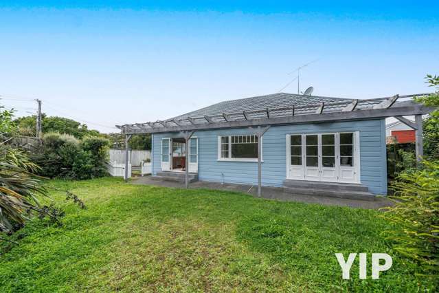 Single Level Character Home? YIP!