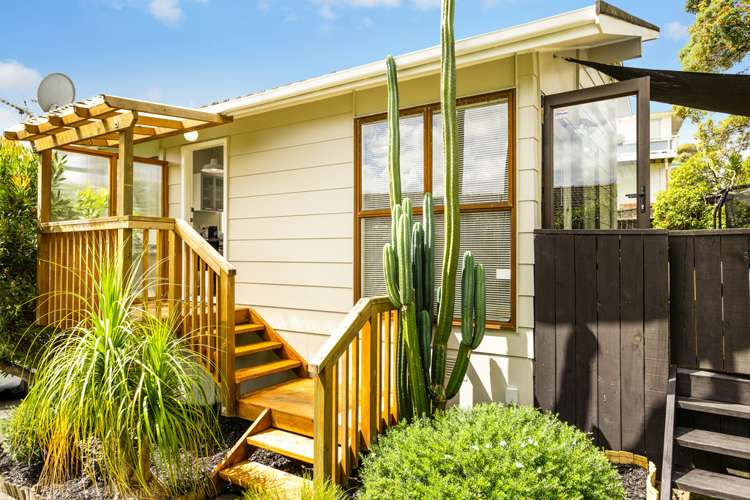 1/5 Morriggia Place Bayview_11