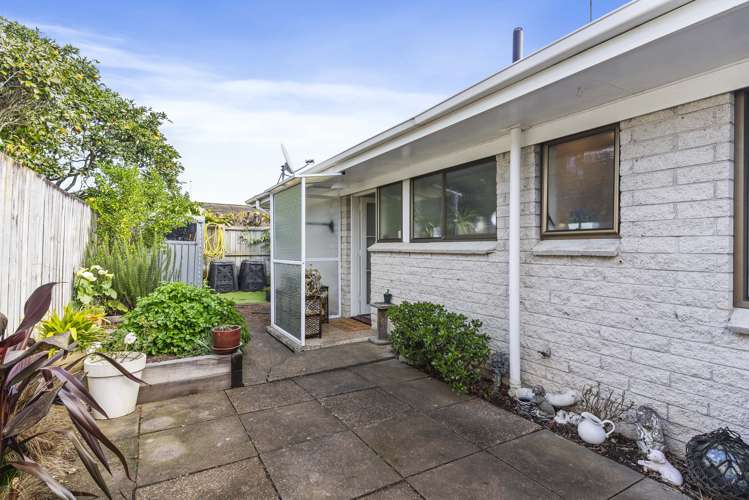 2/77 Stanniland Street Sunnyhills_5