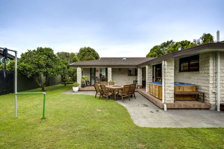 54 Allens Lane Clive_16