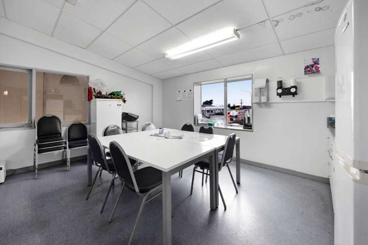 99 Glover Road Hawera_11