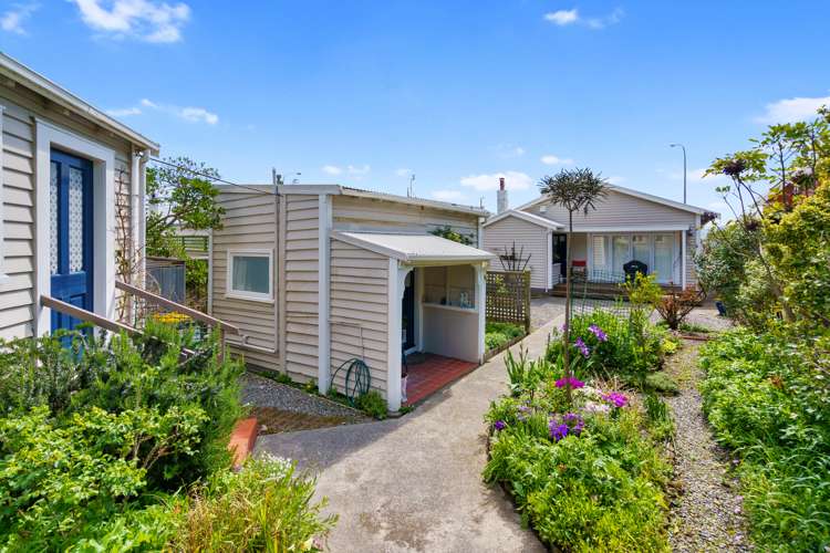 7 Marine Parade Eastbourne_14