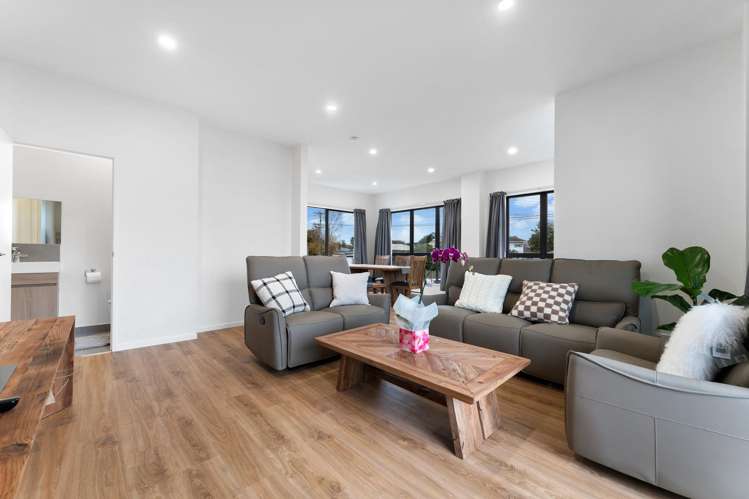 11 Waipani Road Te Atatu Peninsula_9