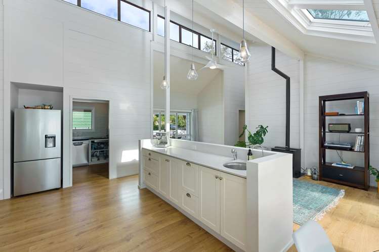 175 Raumati Road Raumati Beach_16