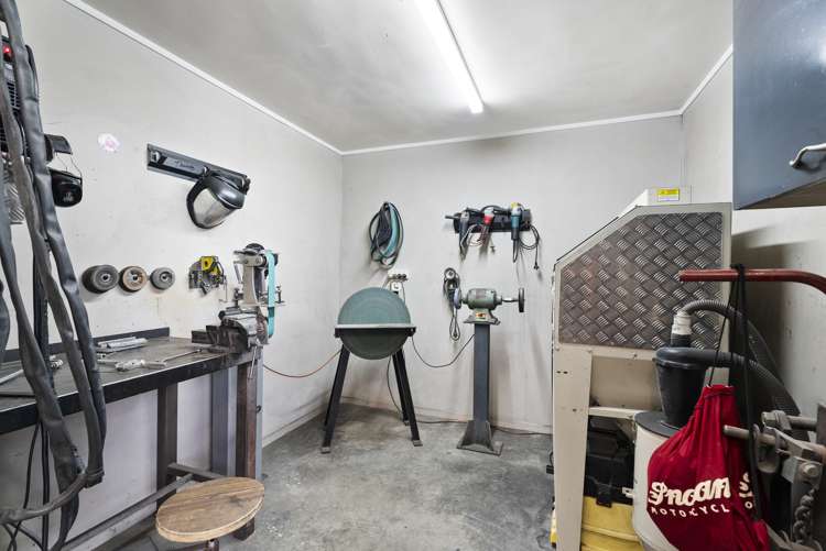 46 Brian Crescent Stanmore Bay_17