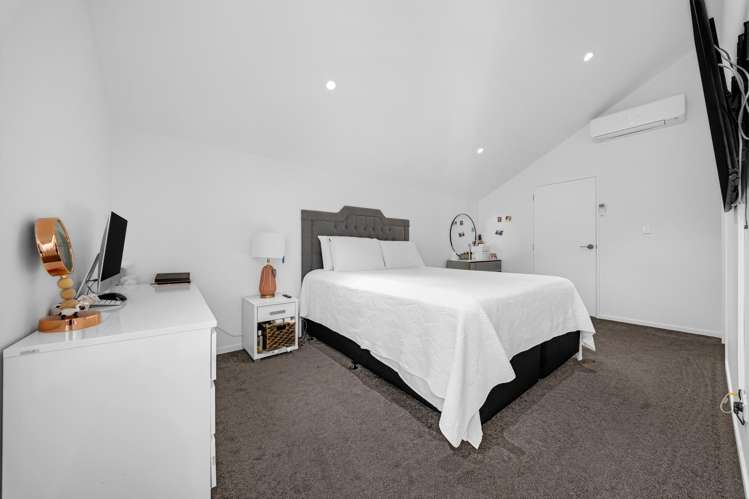 4 Manahau Lane Flat Bush_13