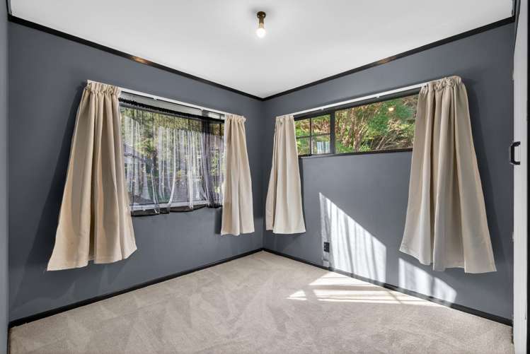 52 Antrim Crescent Wainuiomata_13