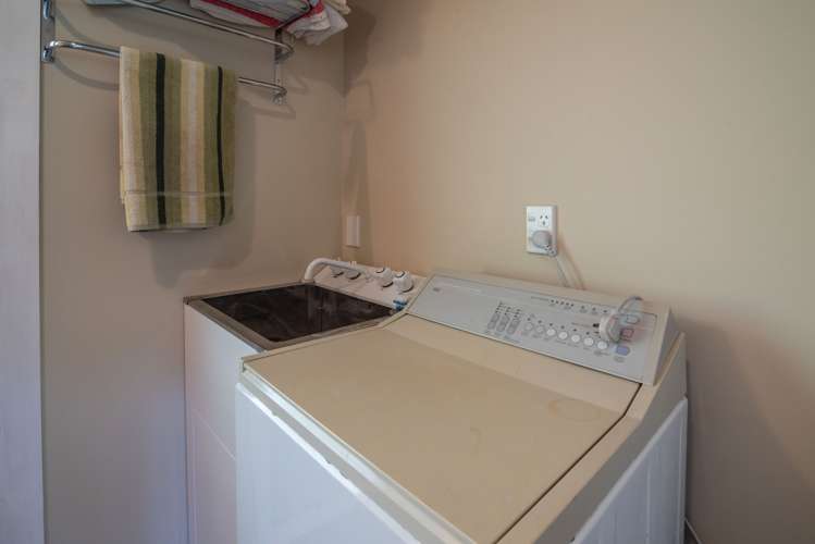 16 Quail Crescent Takamatua_15