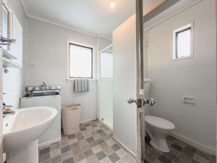 132 Lamond Street East Hargest_12