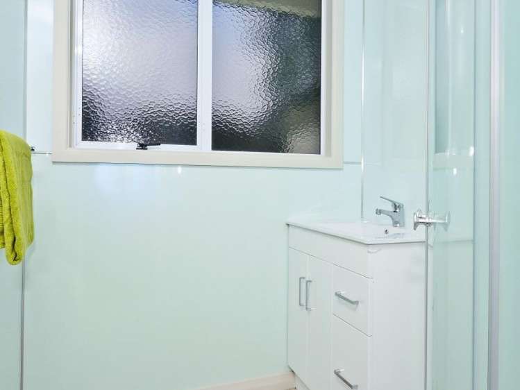 21b Montgomery Crescent Bader_9