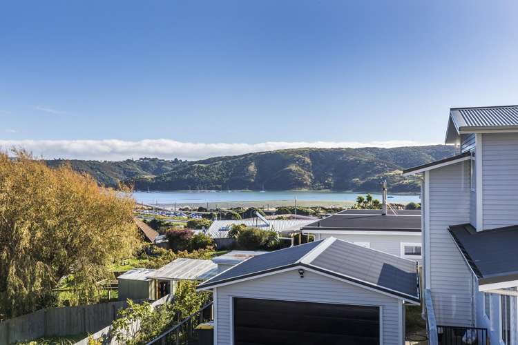 8 Kiriwai Road Paremata_21