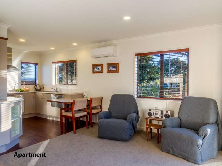 2 Ohuirehe Road Coastlands_11