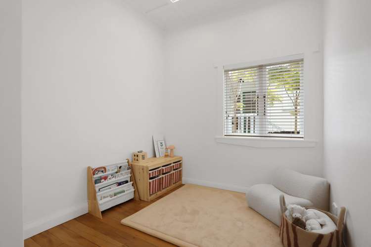 83 Golf Road New Lynn_14