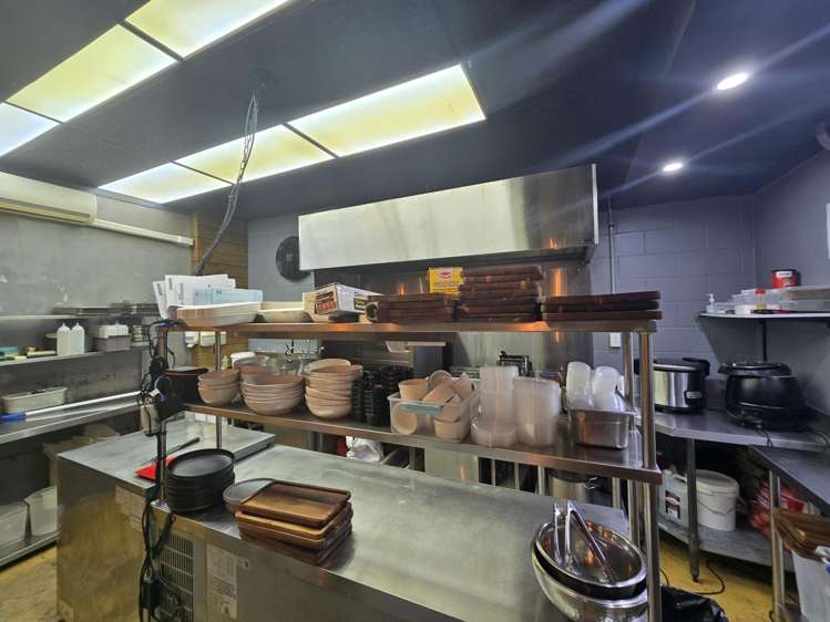 402-404 Great North Road Henderson_6