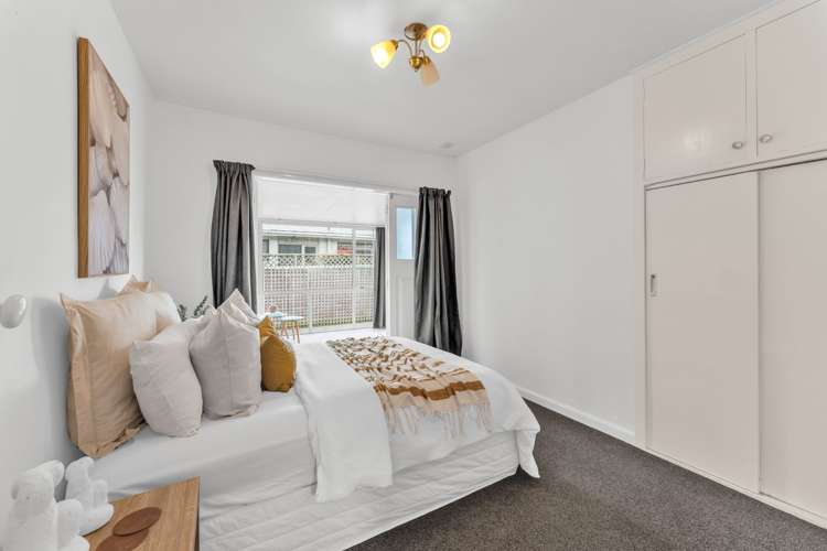 67 Chartwell Street Burwood_14