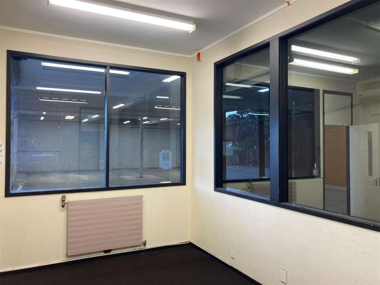 20 Kingsford Smith Street Rongotai_11