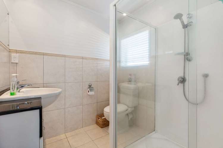 6 Tyrian Close Half Moon Bay_12