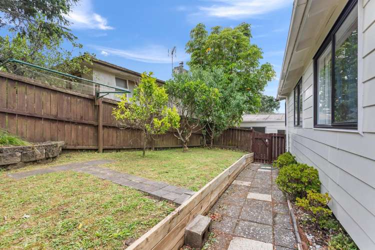 1/23 Stottholm Road Titirangi_14