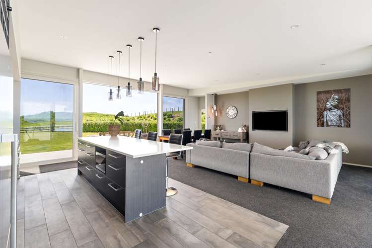 613 Ridge Road North Pahiatua_12