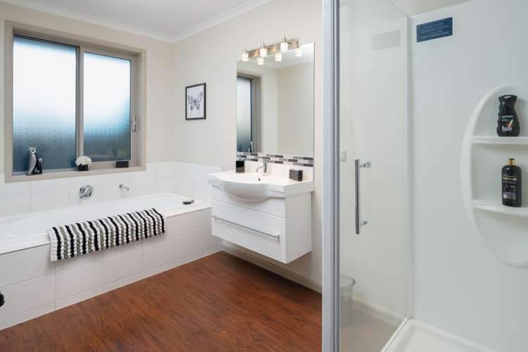 8 Kensington Place Springlands_16