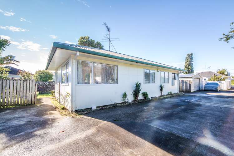2/63 Ferndale Road Mount Wellington_0