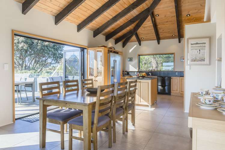 13 Frances Street Waikanae Beach_9