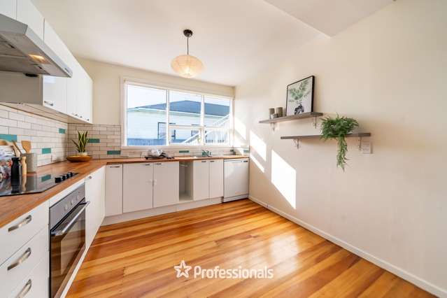 2/1 Aurora Street Petone_4