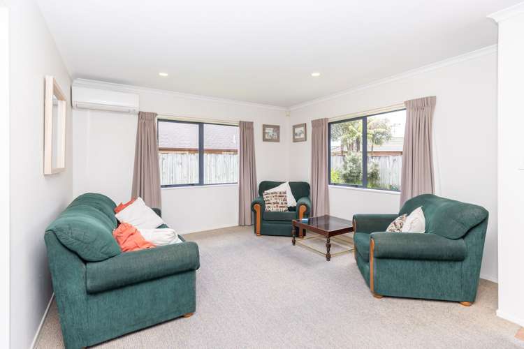 61 Saint James Drive Huntington_13