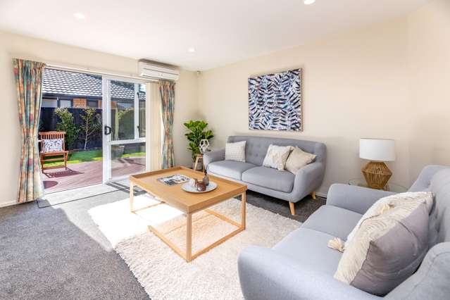 9 Bluebell Lane Woolston_4