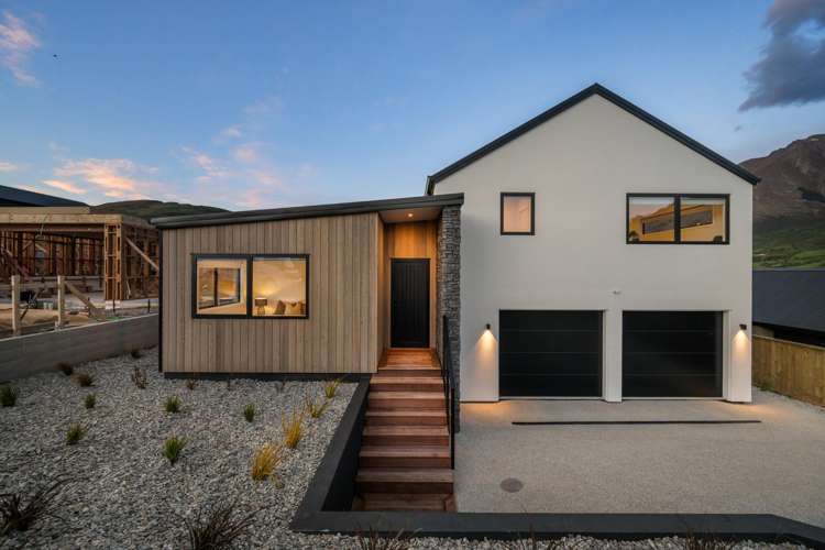 8 Southdown Road, Hanley's Farm Jacks Point_1