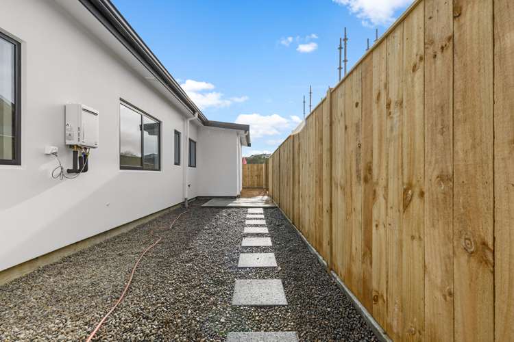 61 Freedom Drive Kelvin Grove_16