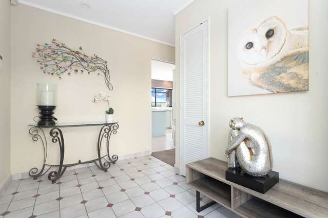 8 Kingshaven Close Mount Roskill_1