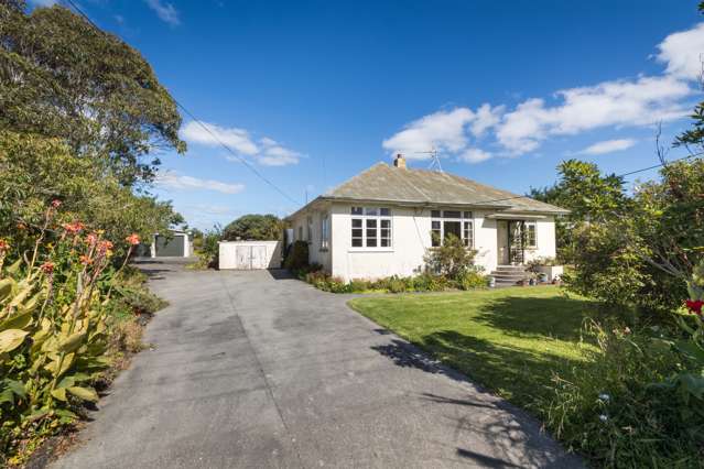 1369 Tangimoana Road Tangimoana_1