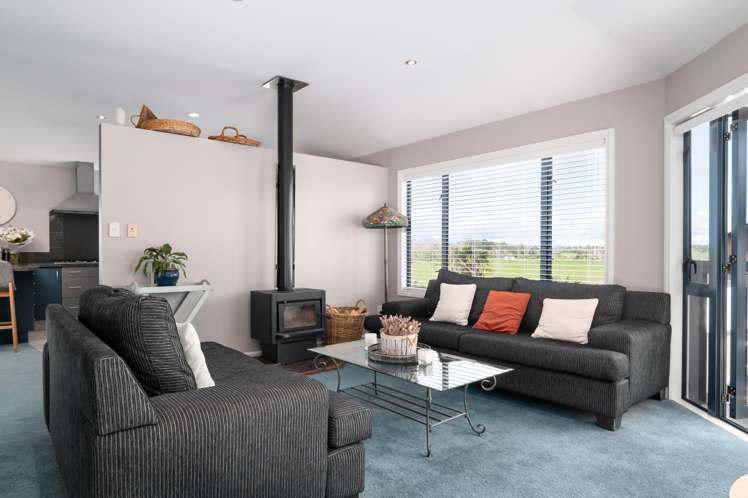20 Friesian Place Grandview Heights_11