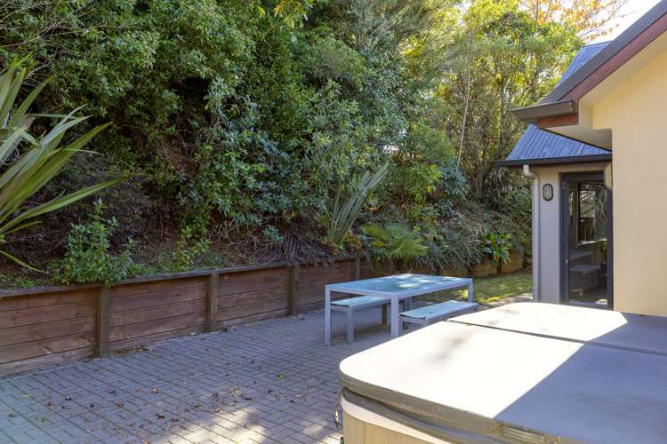214 Mapara Road Acacia Bay_10