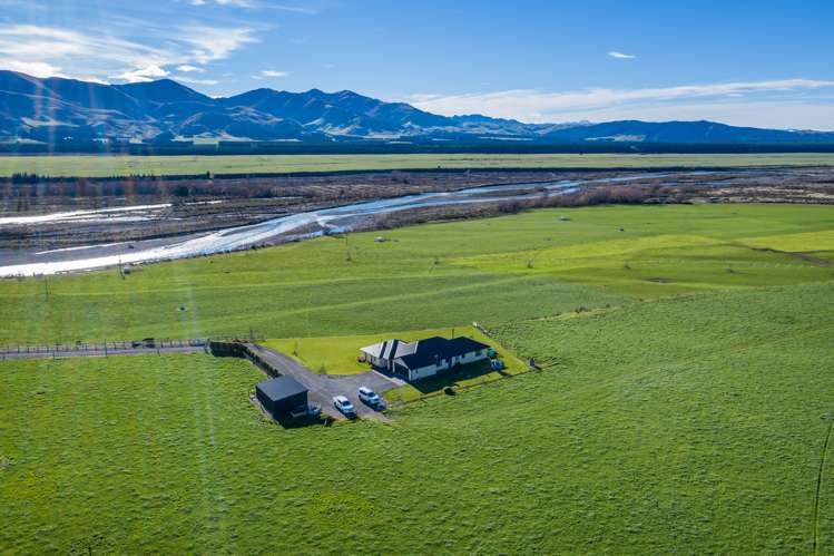 670 The Peaks Road Hawarden_6