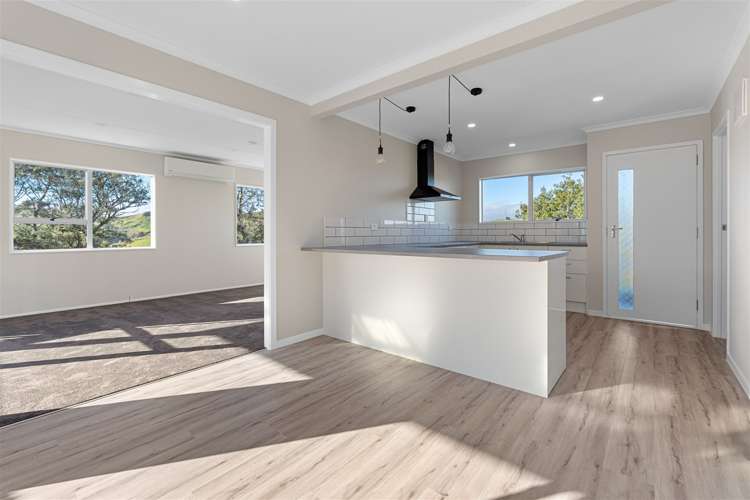 5 Harrys Place Kawakawa_9