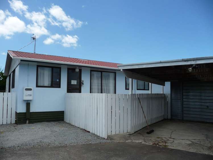 1/25 Starforth Place Henderson_2