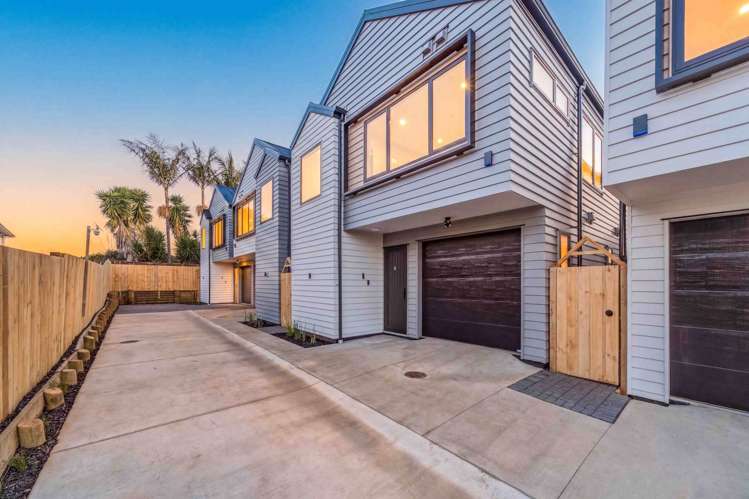 Lot 2/14 Barnhill Crescent_2