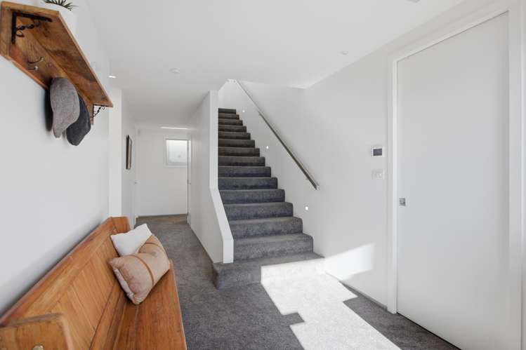 21 Hine Street New Plymouth Central_31