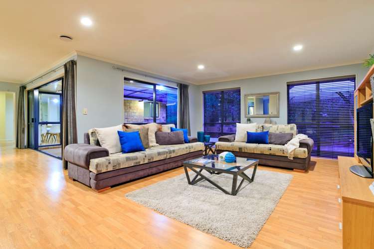 5b Olwyn Place Greenhithe_9